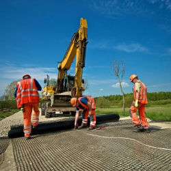 Pietrucha Polgrid Install Road